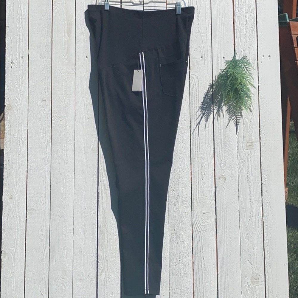 Women's Maternity Jeggings - Picture 7 of 16
